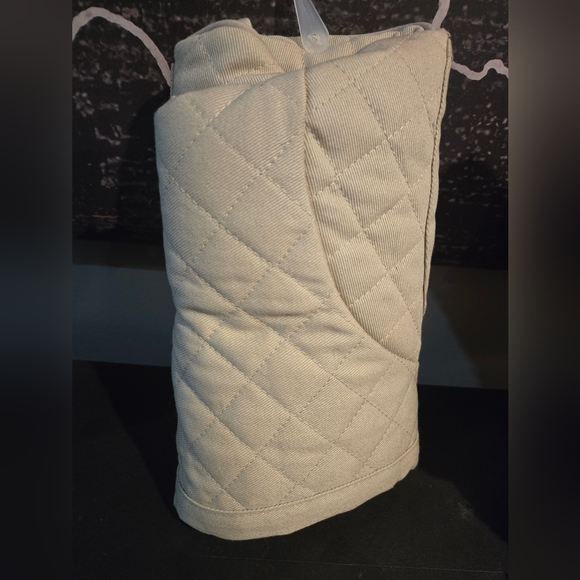 NWT KitchenAid Mixer Cover in Cream Color. Super Nice Quilted With Zipper. - Picture 5 of 5
